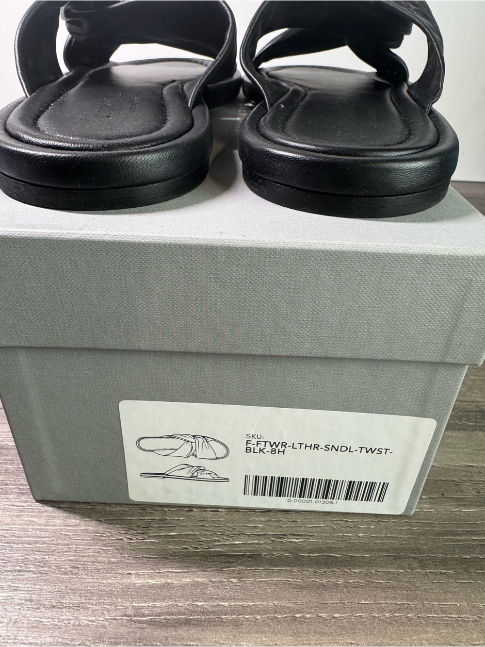 Everlane Black Knotted Leather Slide Sandals - Picture 10 of 10
